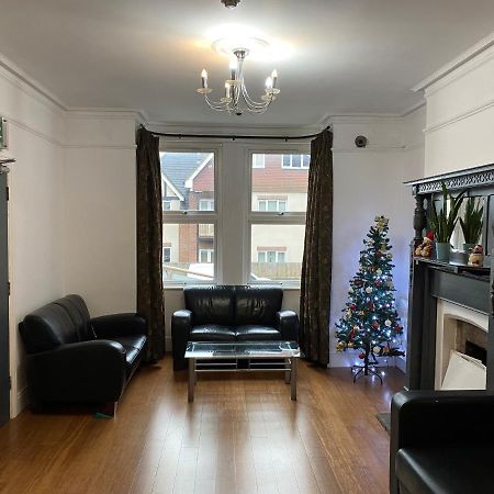 Buckingham Hotel High Wycombe Bagian luar foto