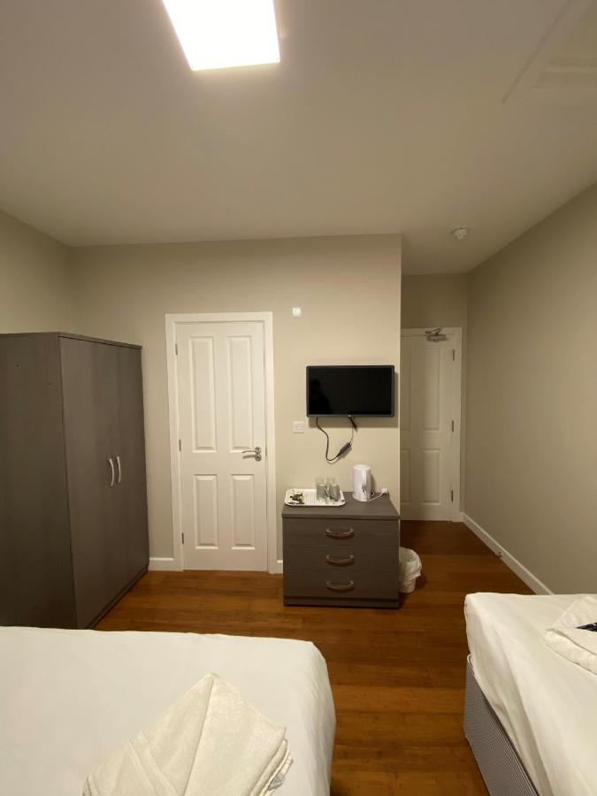 Buckingham Hotel High Wycombe Bagian luar foto