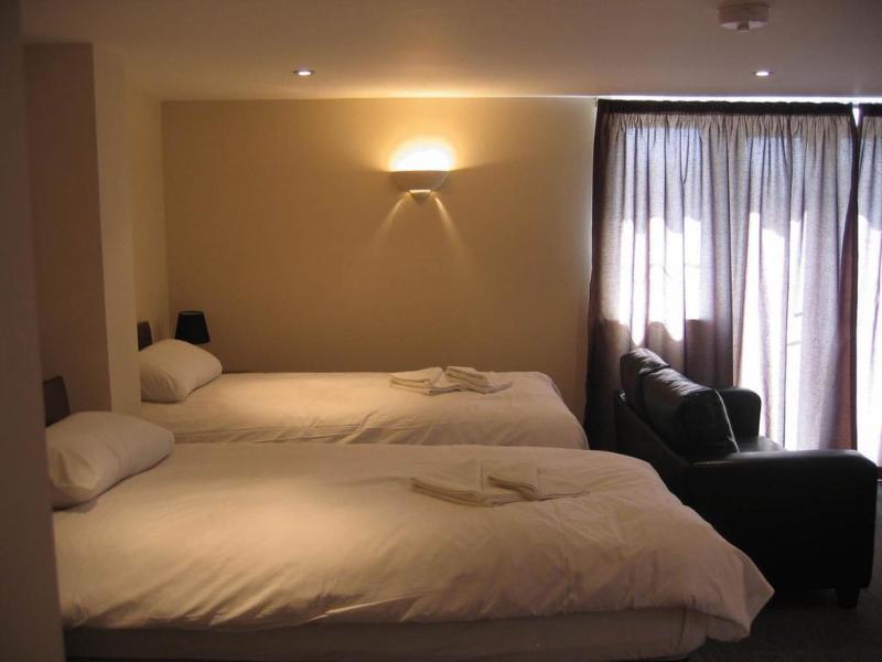 Buckingham Hotel High Wycombe Bagian luar foto